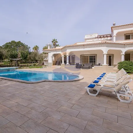Villa Outdoor Pool With Golf View Portimao