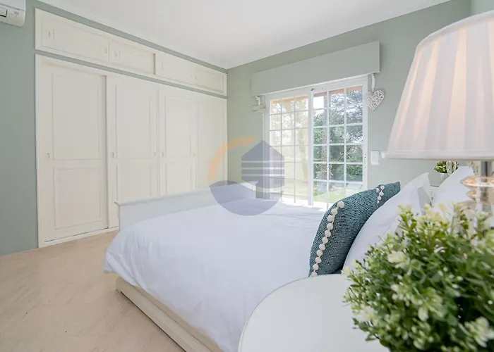 Outdoor Pool With Golf View Portimao